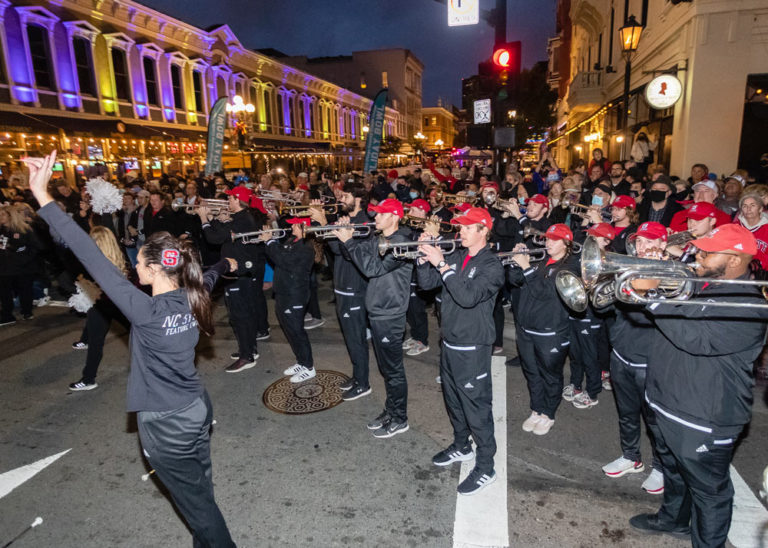 DIRECTV Holiday Bowl at Petco Park Snapdragon Bowl Bash